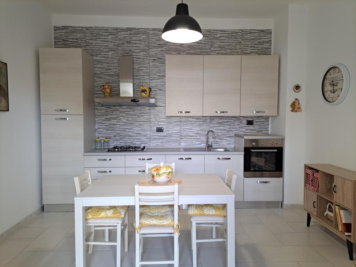 Villa I Sogni Di Alice à Pula Extérieur photo