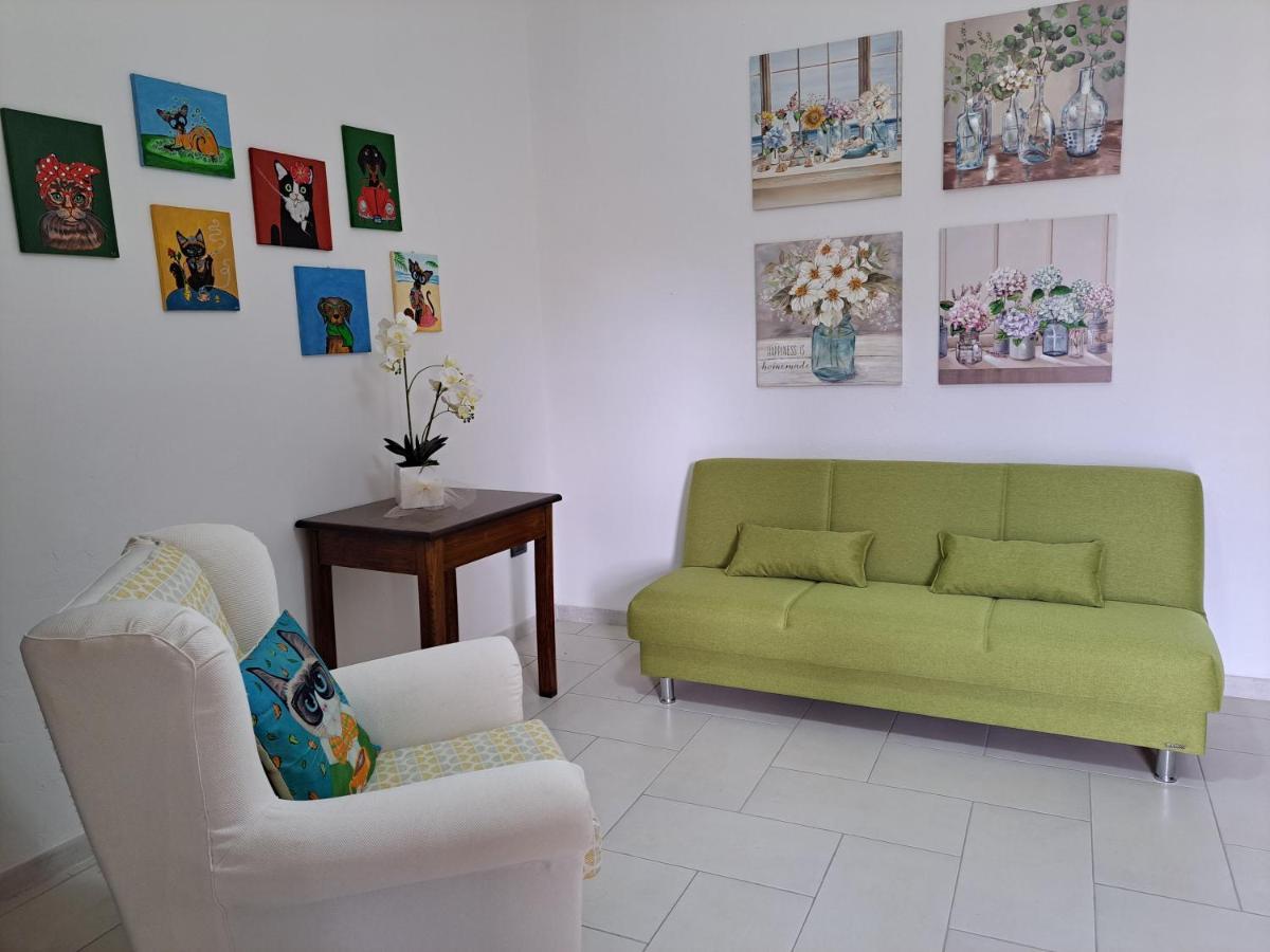 Villa I Sogni Di Alice à Pula Extérieur photo